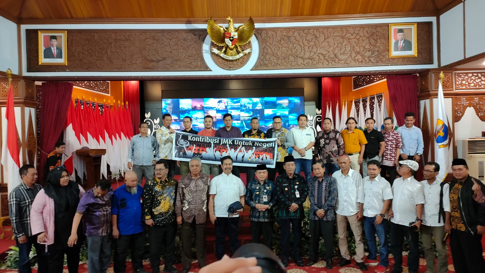 Audiensi Al Haris dengan JMK di Rumdis Gubernur Jambi, Kamis (16/2)