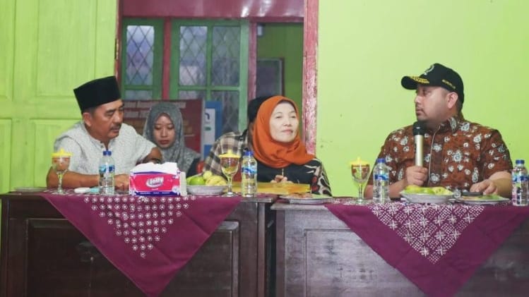 Pinto saat kunjungan di Desa Mandiangin Tuo, Sarolangun