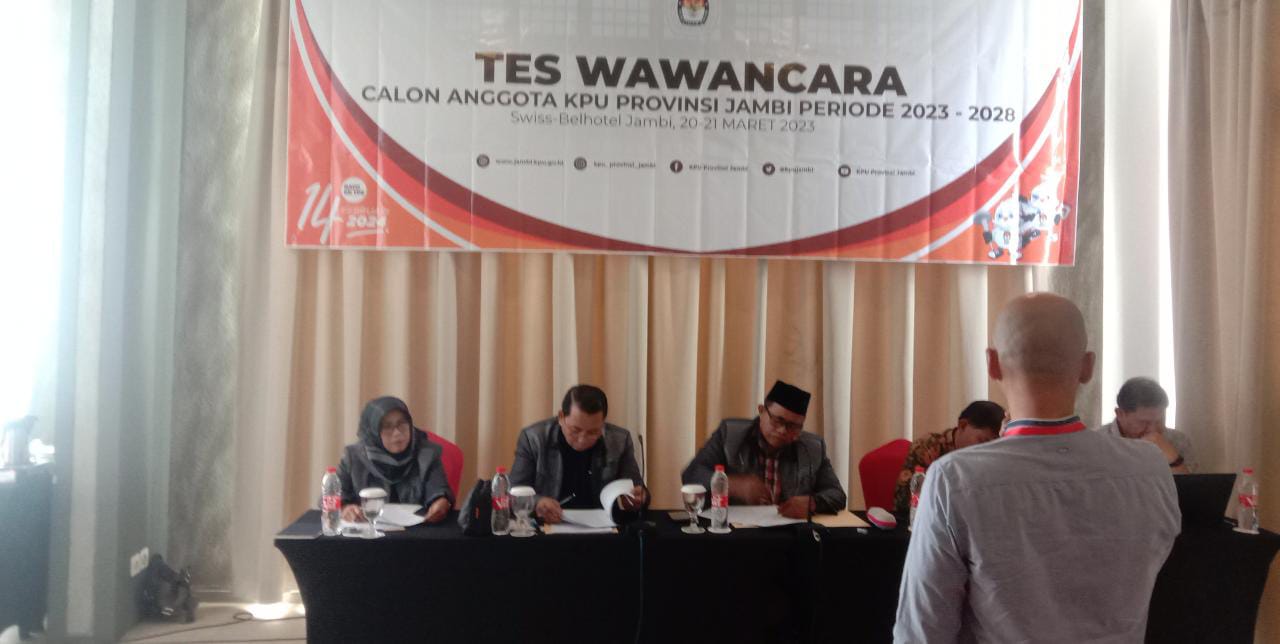 Tes wawancara calon anggota KPU Provinsi Jambi, Senin (20/3)