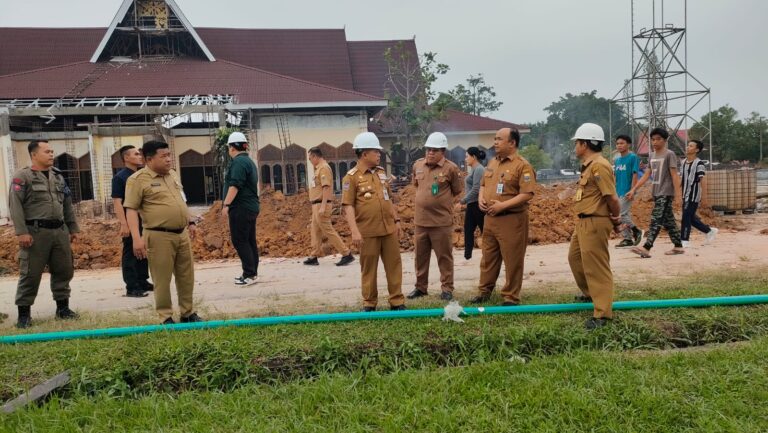 Al Haris sidak proyek Islamic Center, Selasa (6/6)