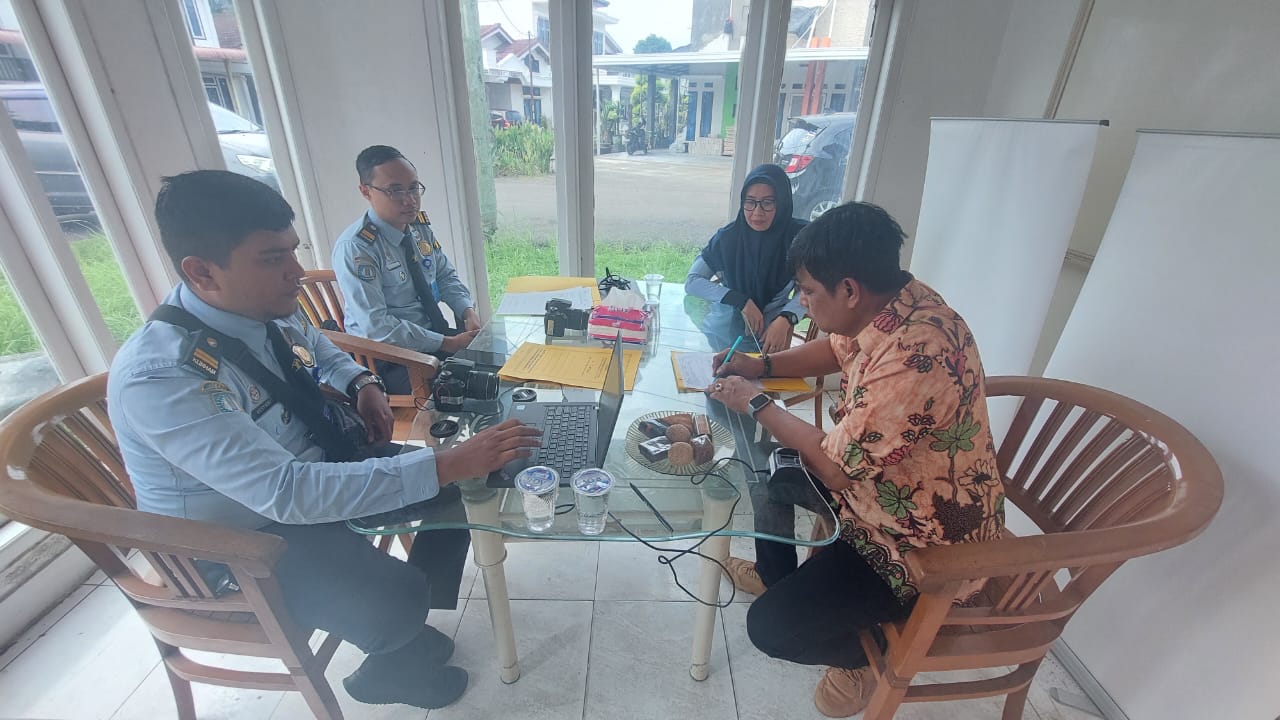Imigrasi jemput bola pembuatan paspor pengurus SMSI Jambi, Selasa (18/7)