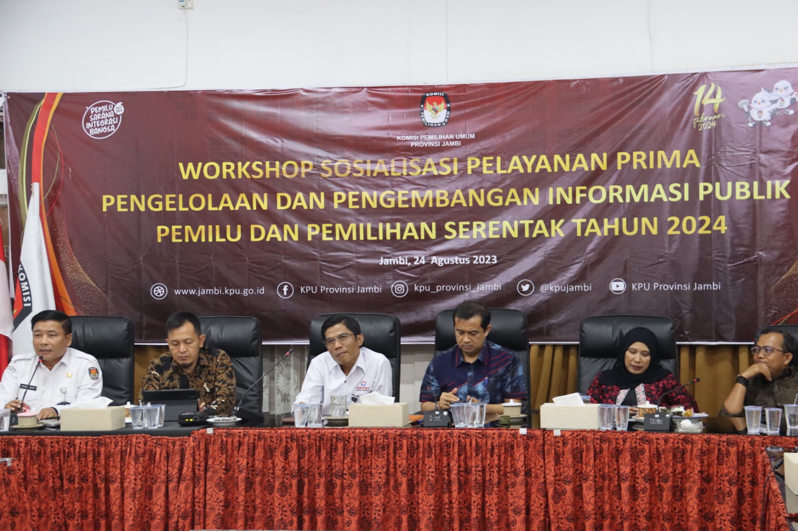 Workshop sosialisasi pelayanan prima pengembangan informasi publik KPU Provinsi Jambi, Kamis (24/8)