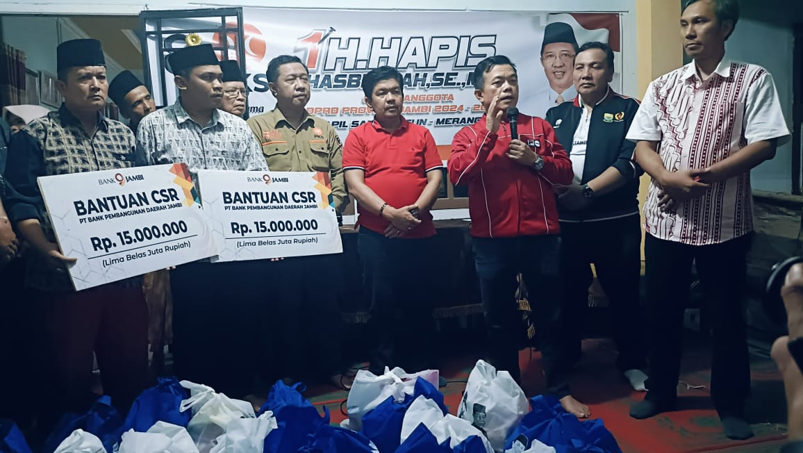 Al Haris serahkan bantuan korban kebakaran di CNG Sarolangun, Kamis (12/10)