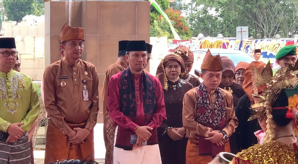 Edi Purwanto saat hadiri HUT ke-24 Muaro Jambi, Selasa (24/10)