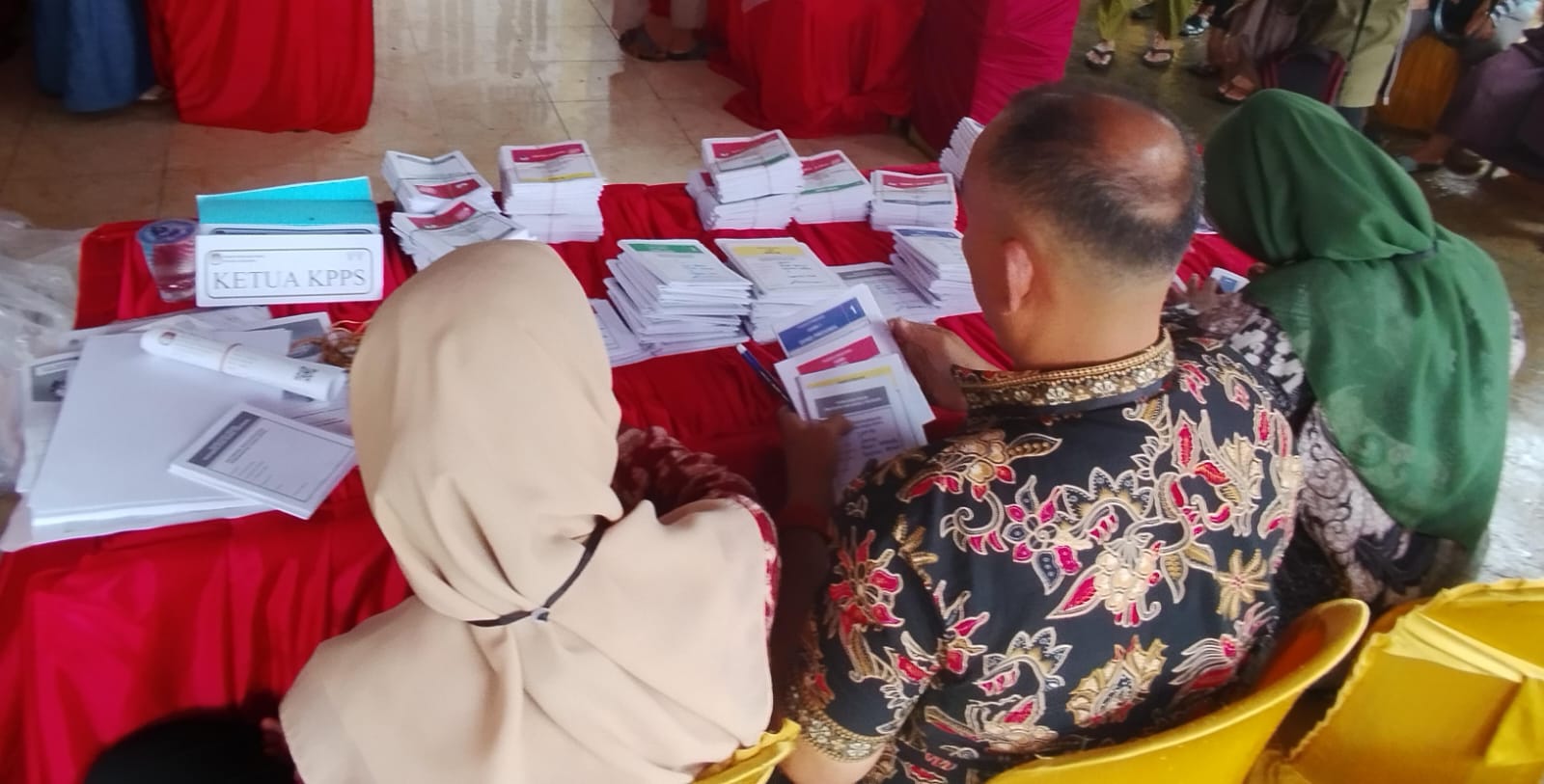 Pemungutan suara di TPS 