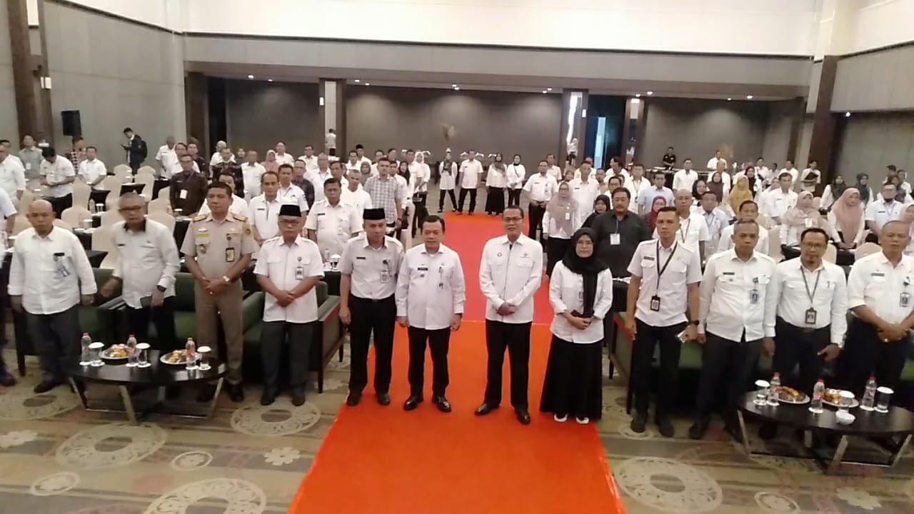Al Haris saat buka Rakor OPD Tanaman Pangan dan Holtikultura Provinsi Jambi, Rabu (6/3)