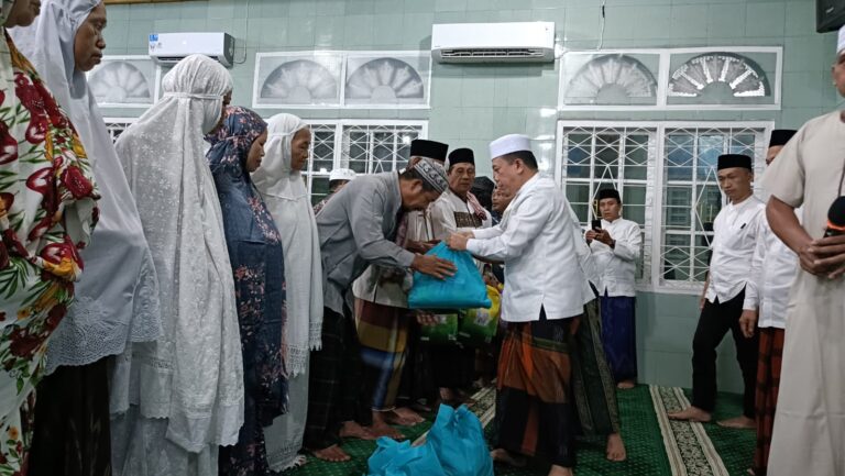 Al Haris safari subuh di Masjid Al Muqorrobin, Jumat (22/3)