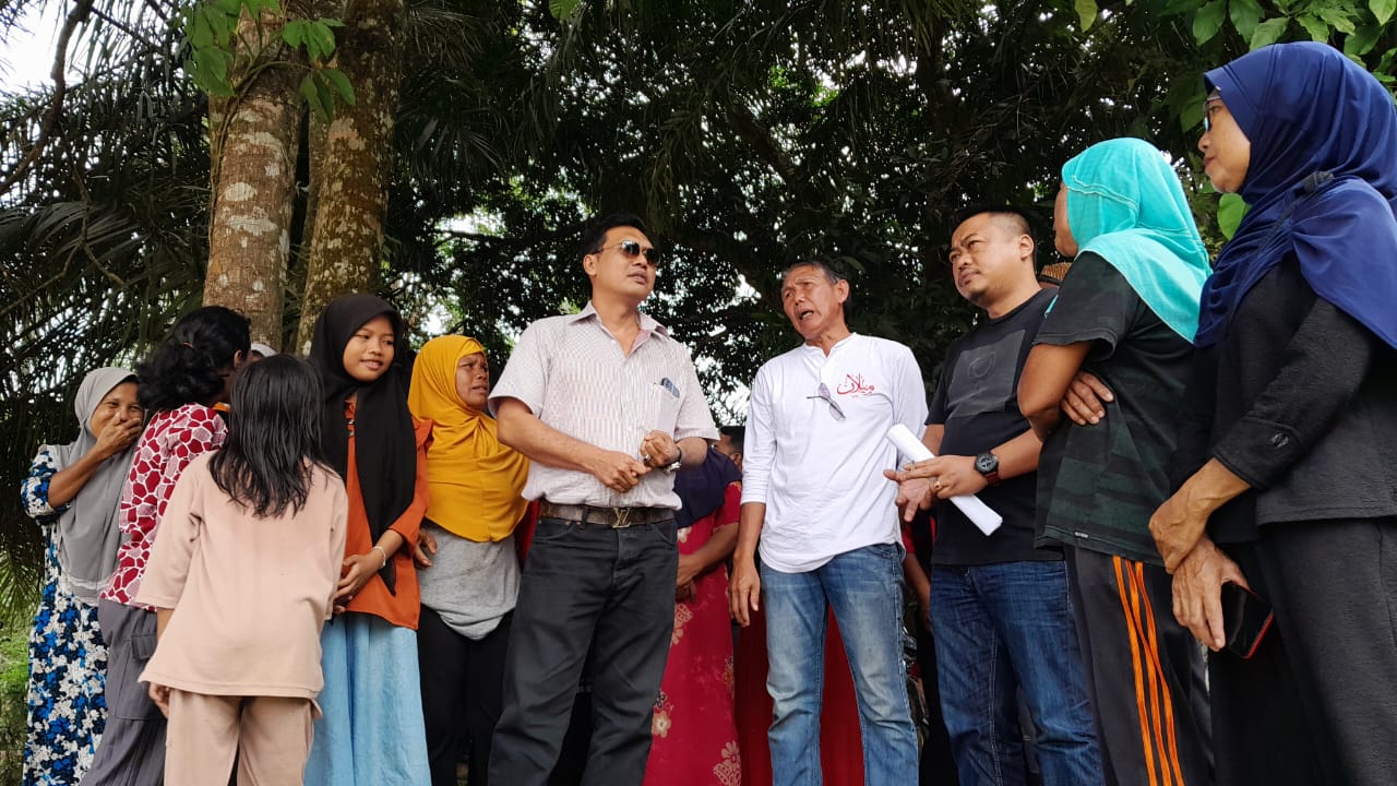 Komisi III DPRD Provinsi Jambi temui aksi massa di Tembesi, Kamis (23/5)