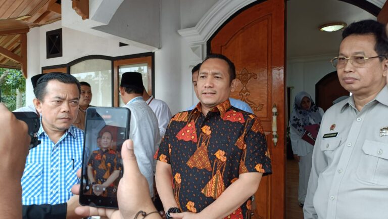 Al Haris gaet swasta bangun jalan industri kawasan Pelabuhan Ujung Jabung