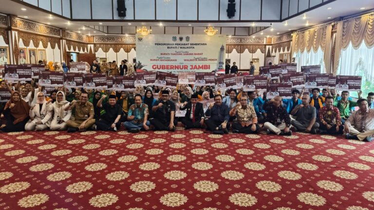 376 mahasiswa Jambi terima bantuan beasiswa Dumisake dari Gubernur Al Haris