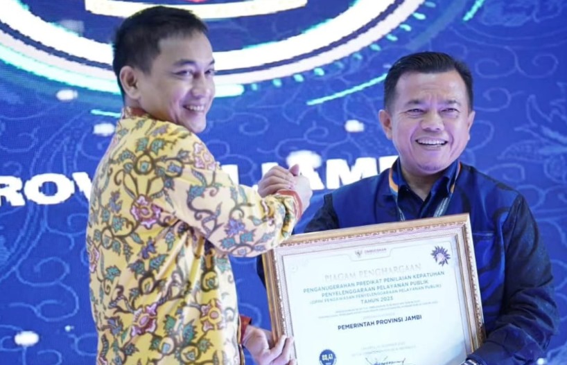 Al Haris terima penghargaan dari Ombudsman RI 