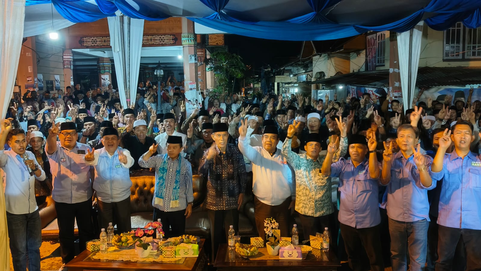 Al Haris saat silaturahmi dengan warga Hamparan Rawang Kerinci 