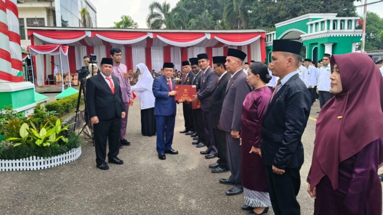 Al Haris pimpin upacara HAB ke-79 Kemenag Jambi, Jumat (3/1)