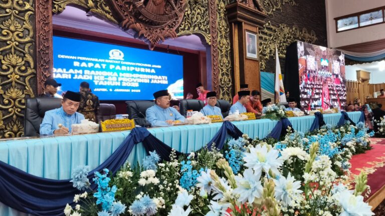 Jaksa Agung dan Mendes PDT hadiri HUT Jambi ke-68