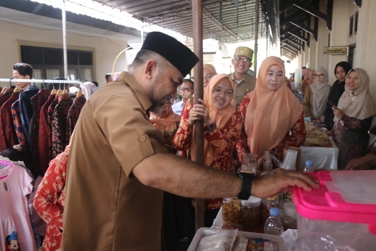 Sudirman saat buka Bzar Ramadan 2025 oleh DWP Provinsi Jambi 