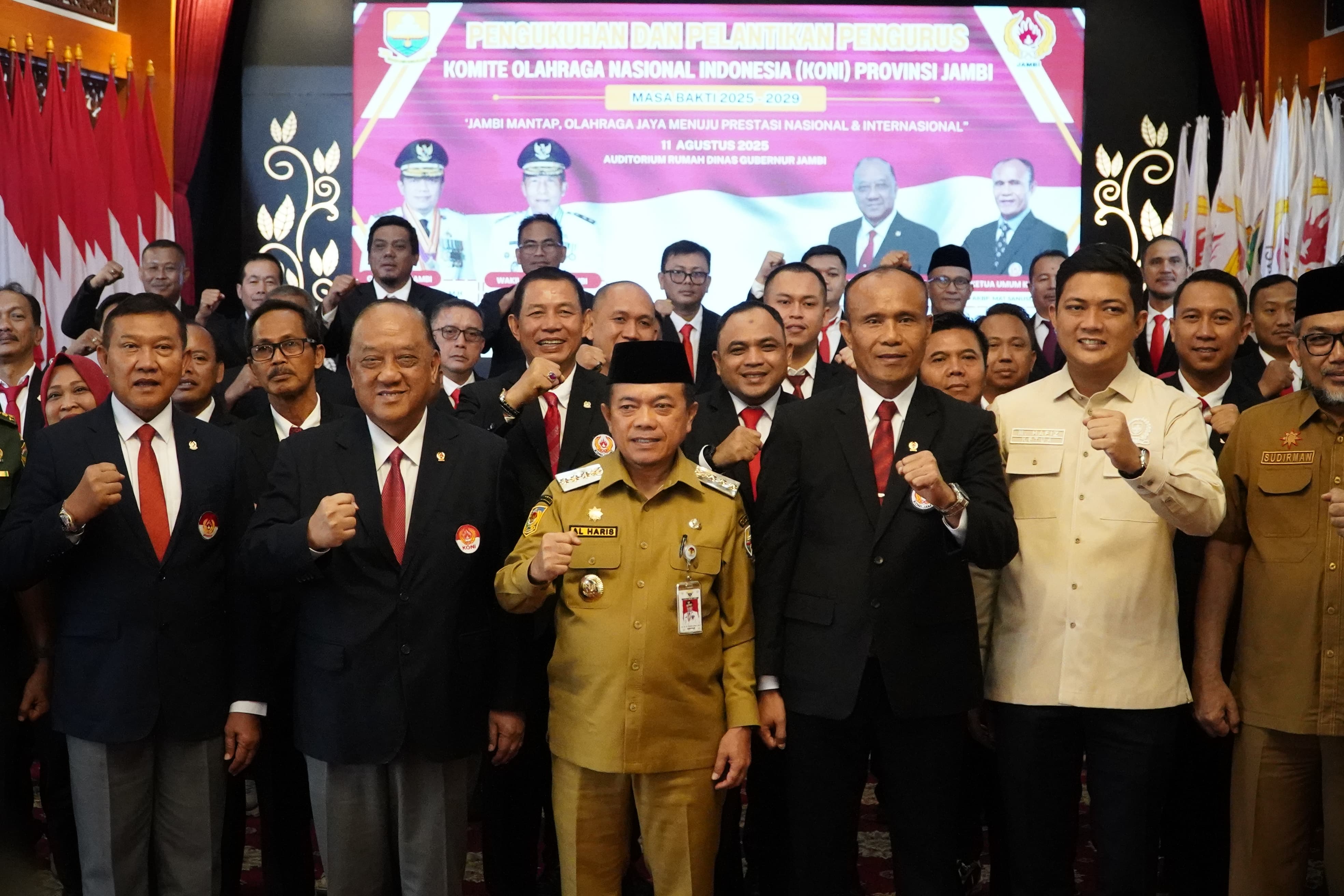 Al Haris saat pelantikan pengurus KONI Provinsi Jambi periode 2025-2029