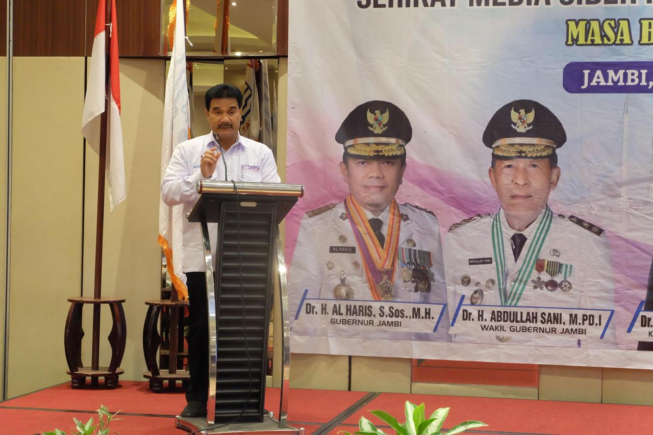 Sutan Adil Hendra