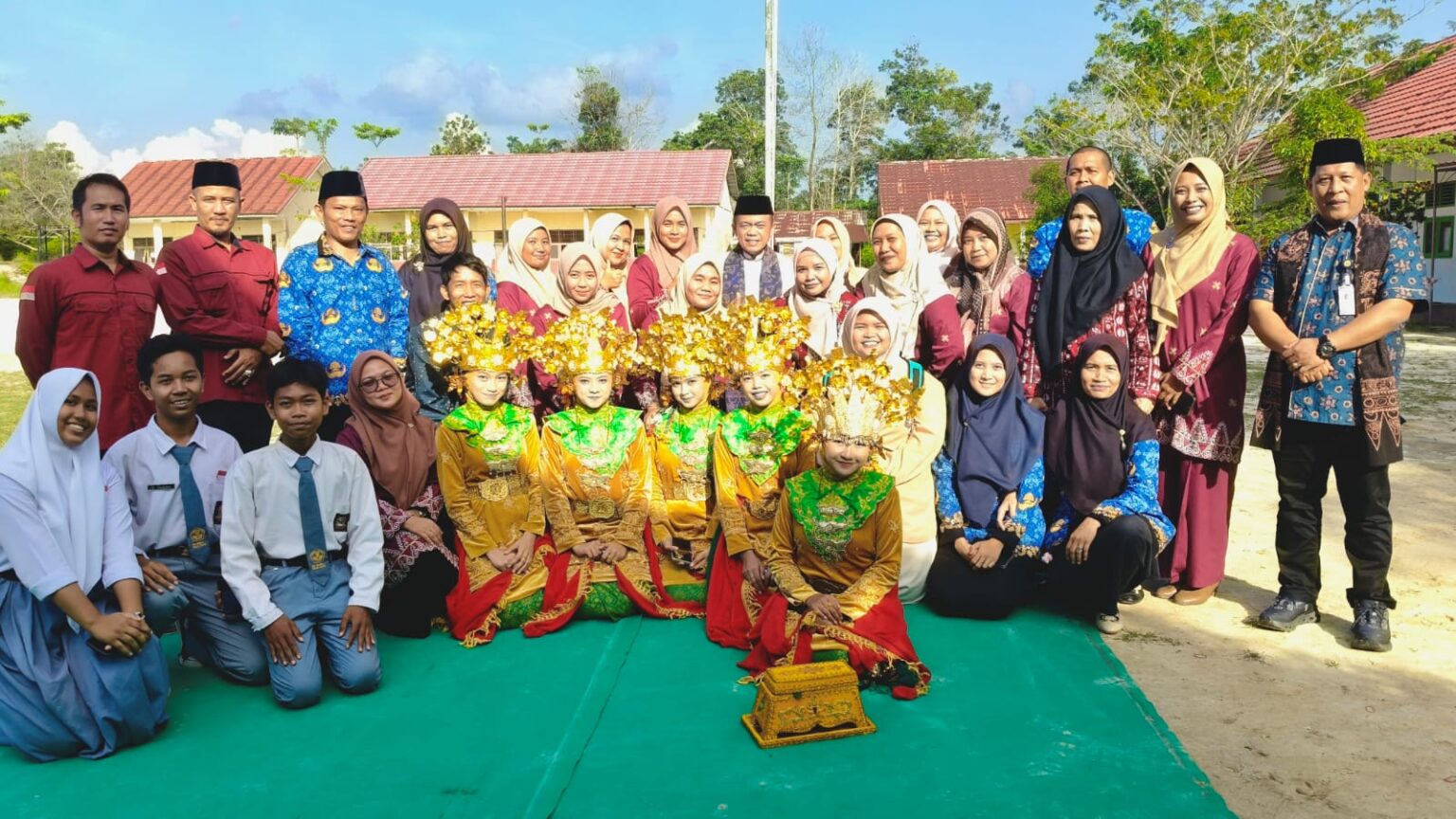 Gubernur Al Haris kunjungi SMKN 7 Tanjab Barat