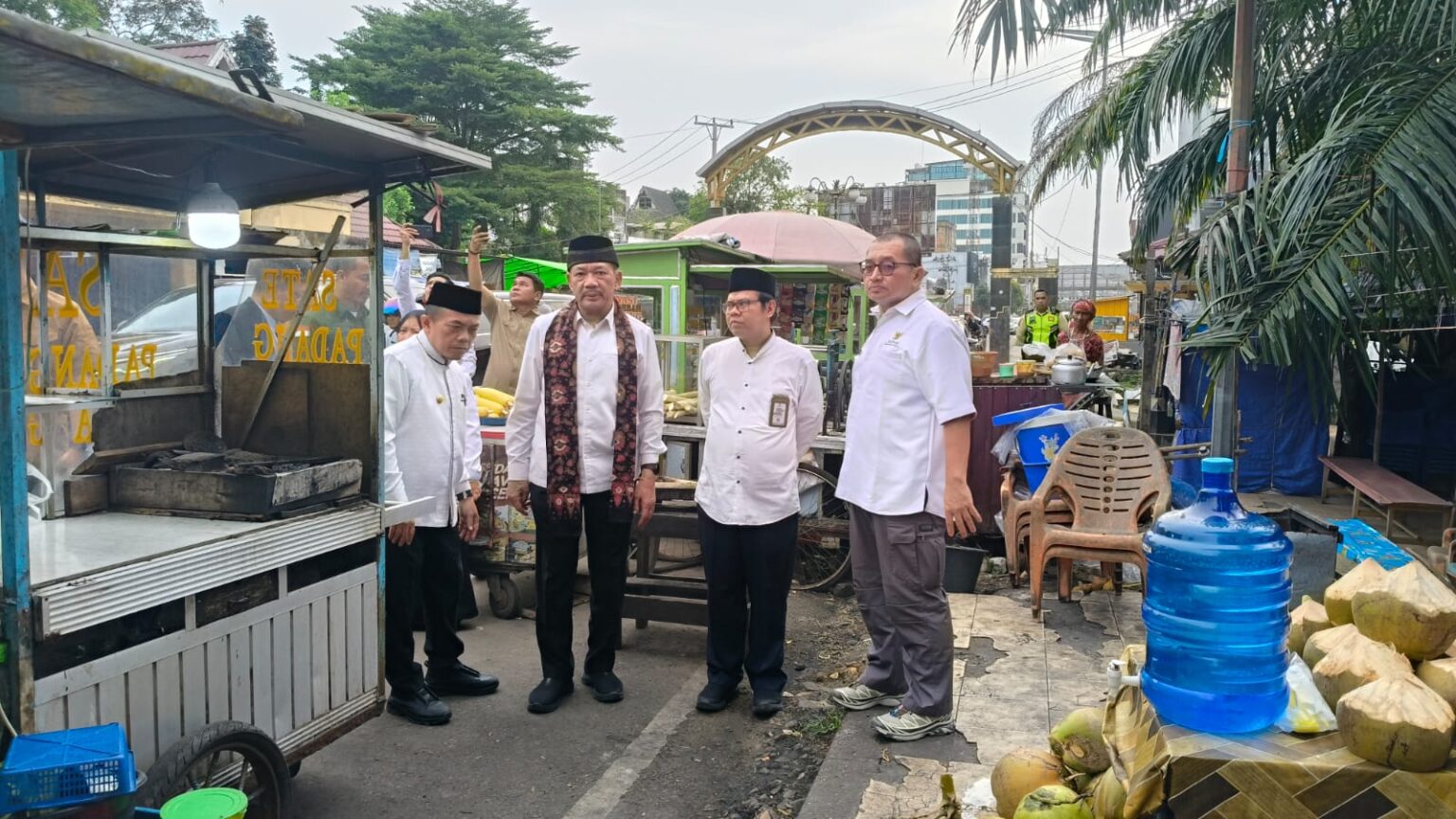 Gubernur Al Haris dan Baznas RI bahas penataan UMKM Ancol