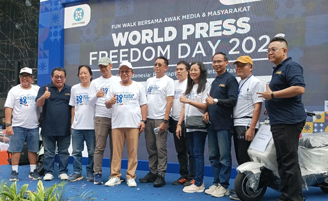 Fun walk Dewan Pers bersama awak media