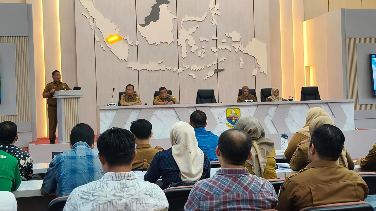 Plt Kadisdik Umar buka pelatihan operator SPMB 2026/2027