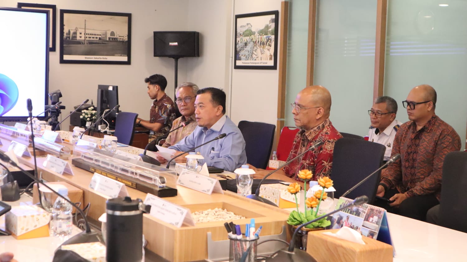 Gubernur Al Haris bahas pembangunan jalur kereta api batu bara Bungo–Kemingkig