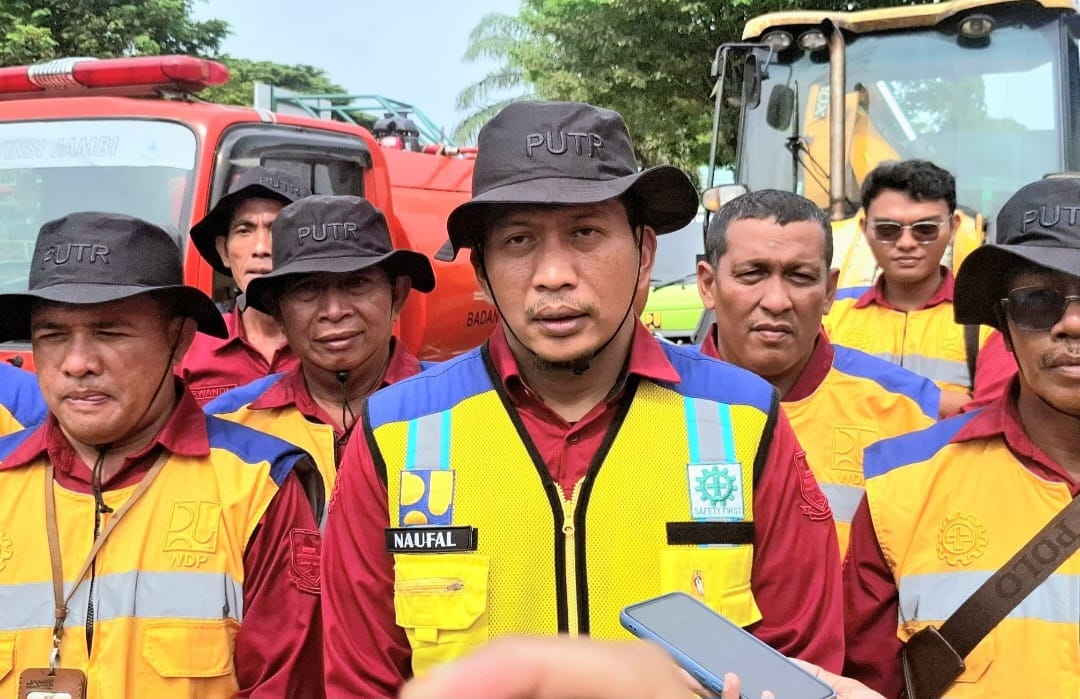 Dinas PUTR Jambi siagakan 30 alat berat dan 75 personel antisipasi Karhutla