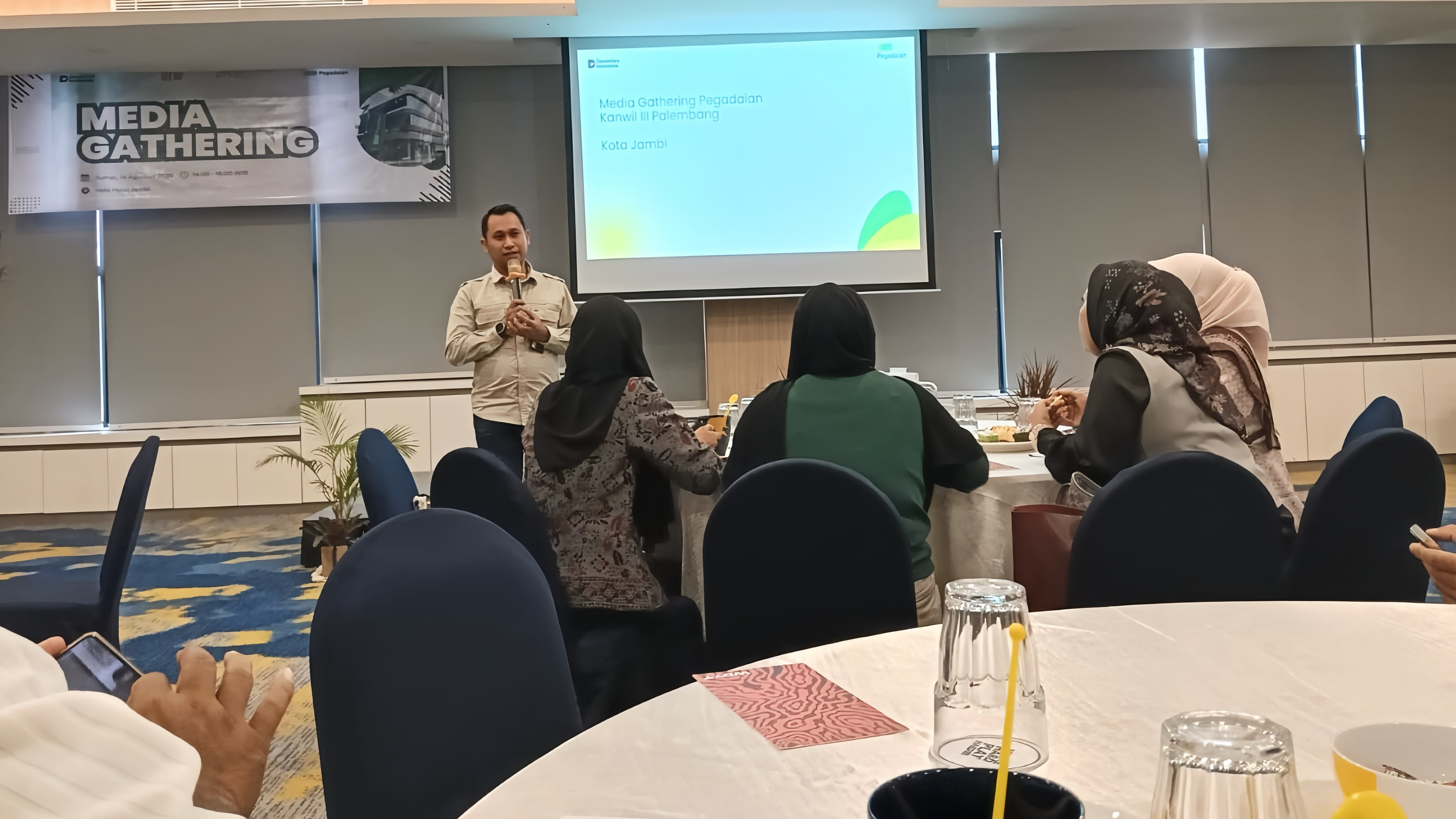 Ahmad Sumarta Jaya saat media gathering bersama insan pers di Jambi
