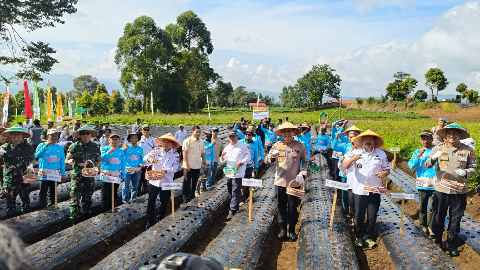 Pemprov Jambi lepas bayang impor