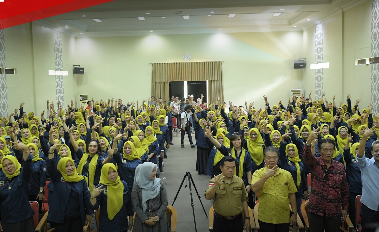 Wo Haris saat melantik ratusan Tim Supik Gendis 