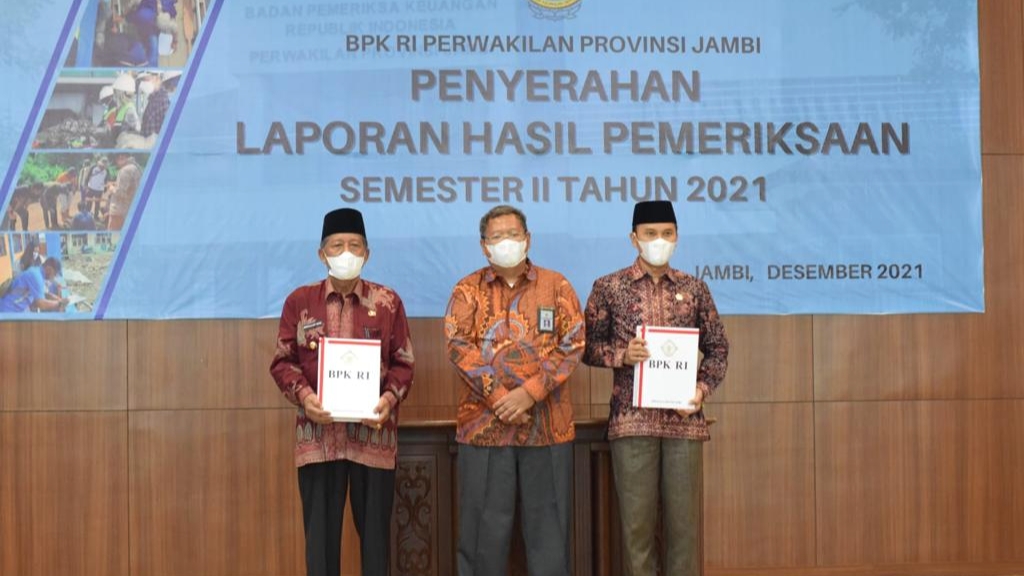 Wagub Abdullah Sani (kiri), BPK dan Ketua DPRD Provinsi Jambi
