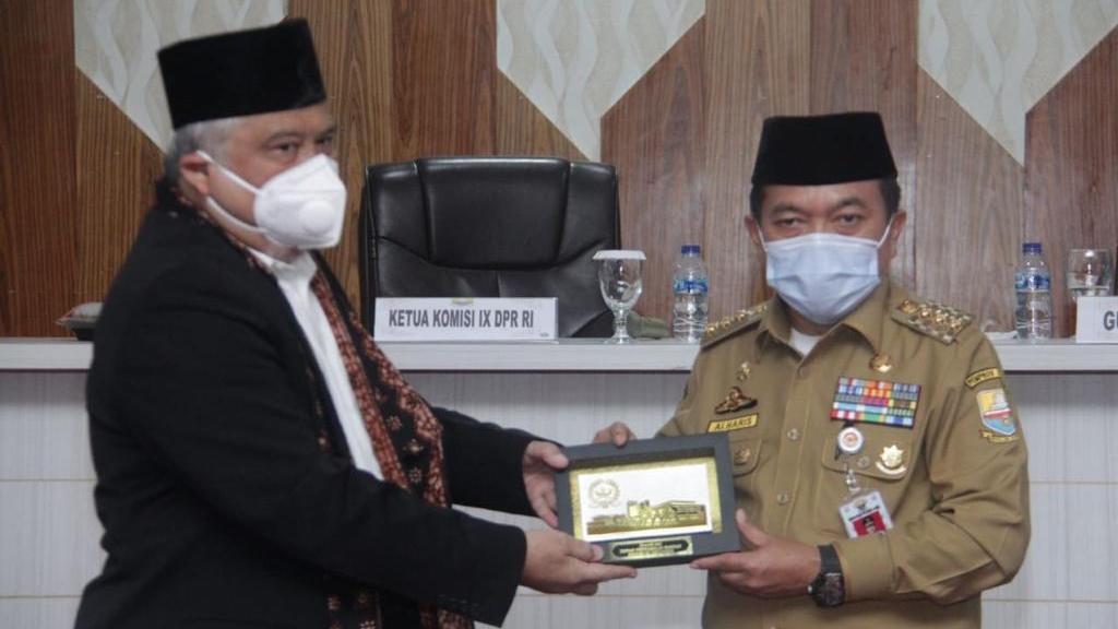 Gubernur Al Haris dan Ketua Komis IX DPR RI, Anshori Siregar