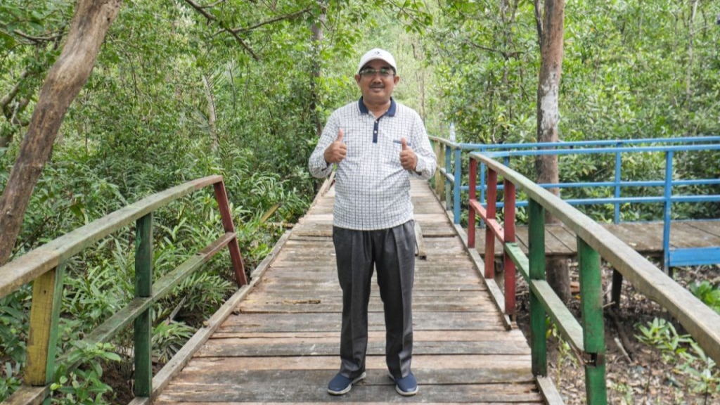 Bupati Anwar Sadat saat kunjungi Ekowisata Mangrove Pangkal Babu