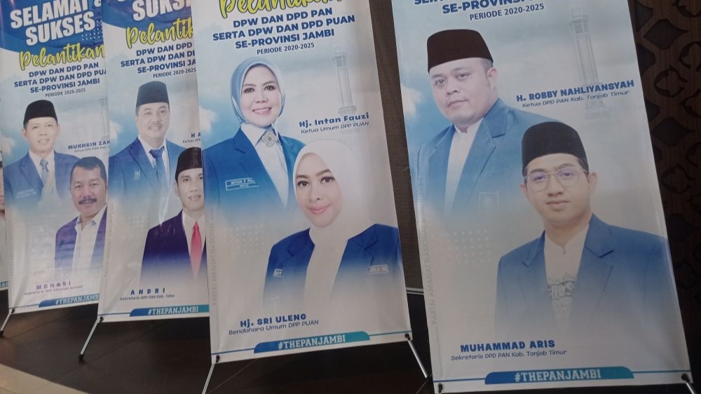 Ucapan selamat pelantikan dari Ketua PAN Tanjabtim, Robby dan Sekretaris Muhammad Aris