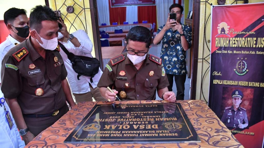 Kajati Jambi saat resmikan Rumah Restoratif Justice di Batanghari 