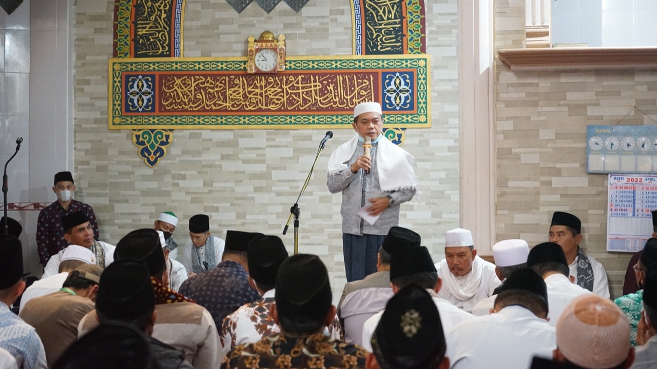 Gubernur Al Haris saat Safari Ramadan  di Kerinci