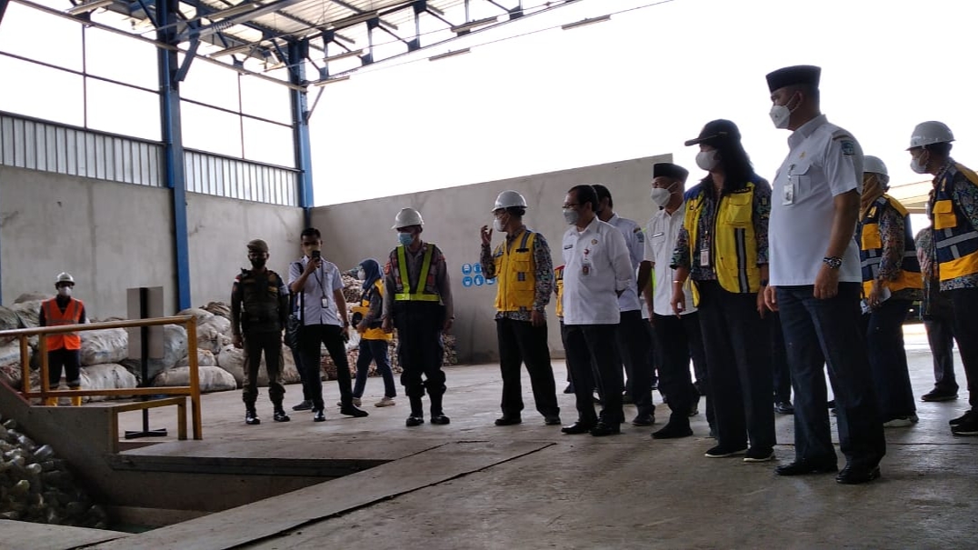 Dirjen Cipta Karya saat tinjau TPA Talang Gulo