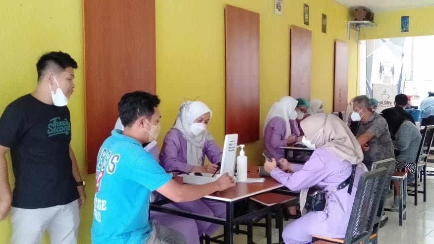 Vaksinasi massal Dinkes Provinsi Jambi 