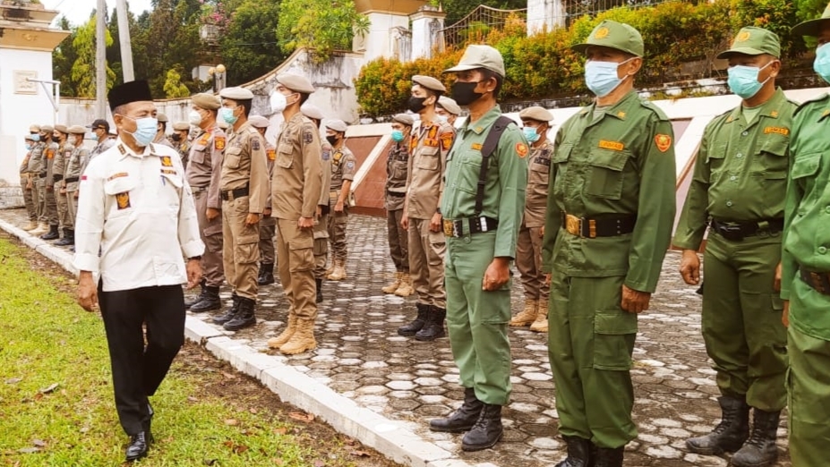 Bupati Mashuri saat pimpin apel persiapan Pilkades serentak Merangin 2022