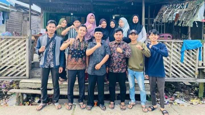 Pengurus Karang Taruna Pangkal Duri dan Kades