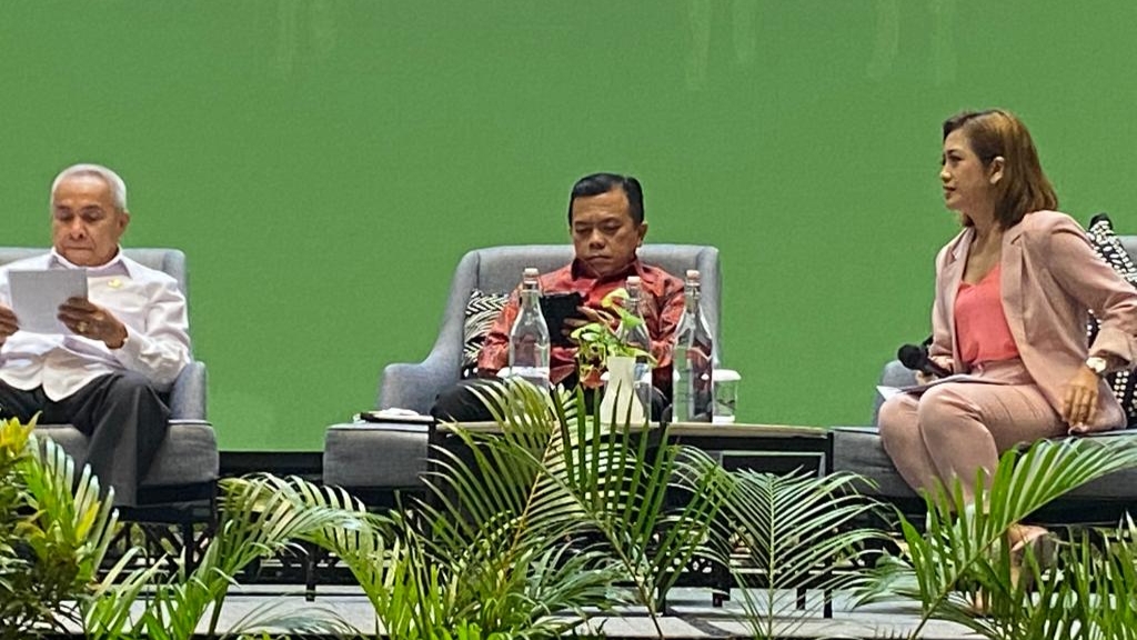 Gubernur Al Haris saat dialog nasional di Kalimantan Timur 