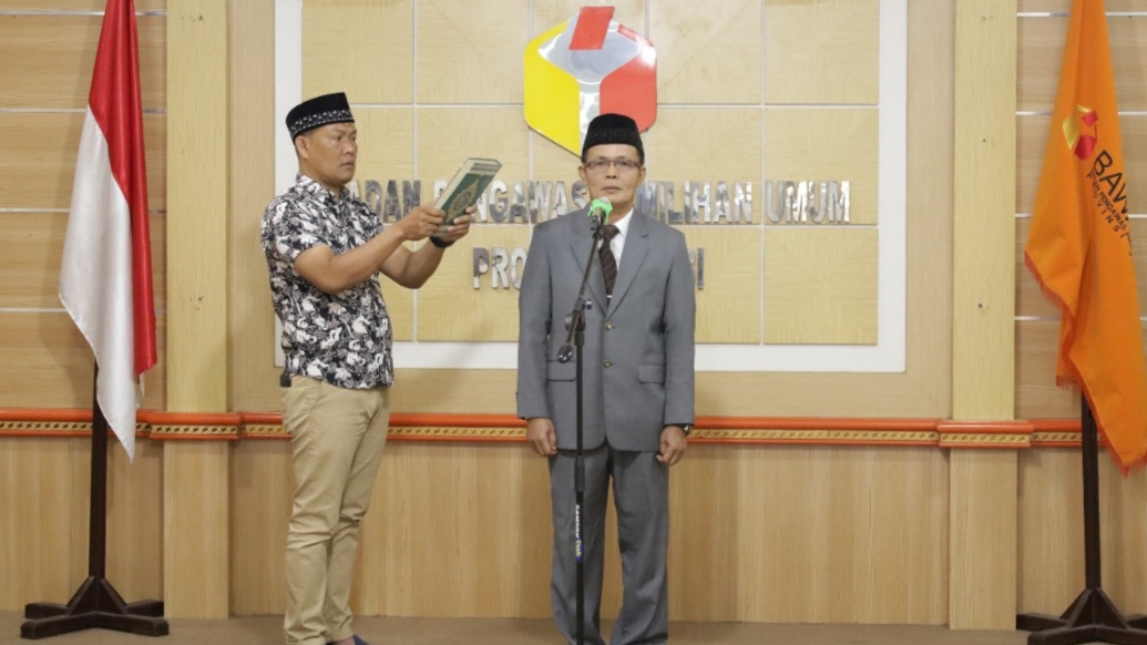Pelantikan Komisioner Bawaslu Jambi, Fauzan Khairazi