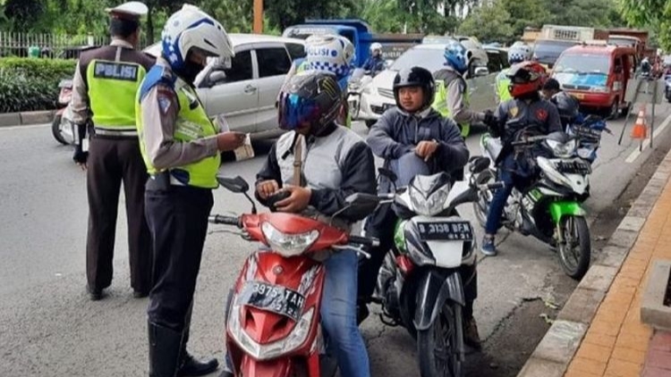 Ilustrasi kendaraan ditilang 