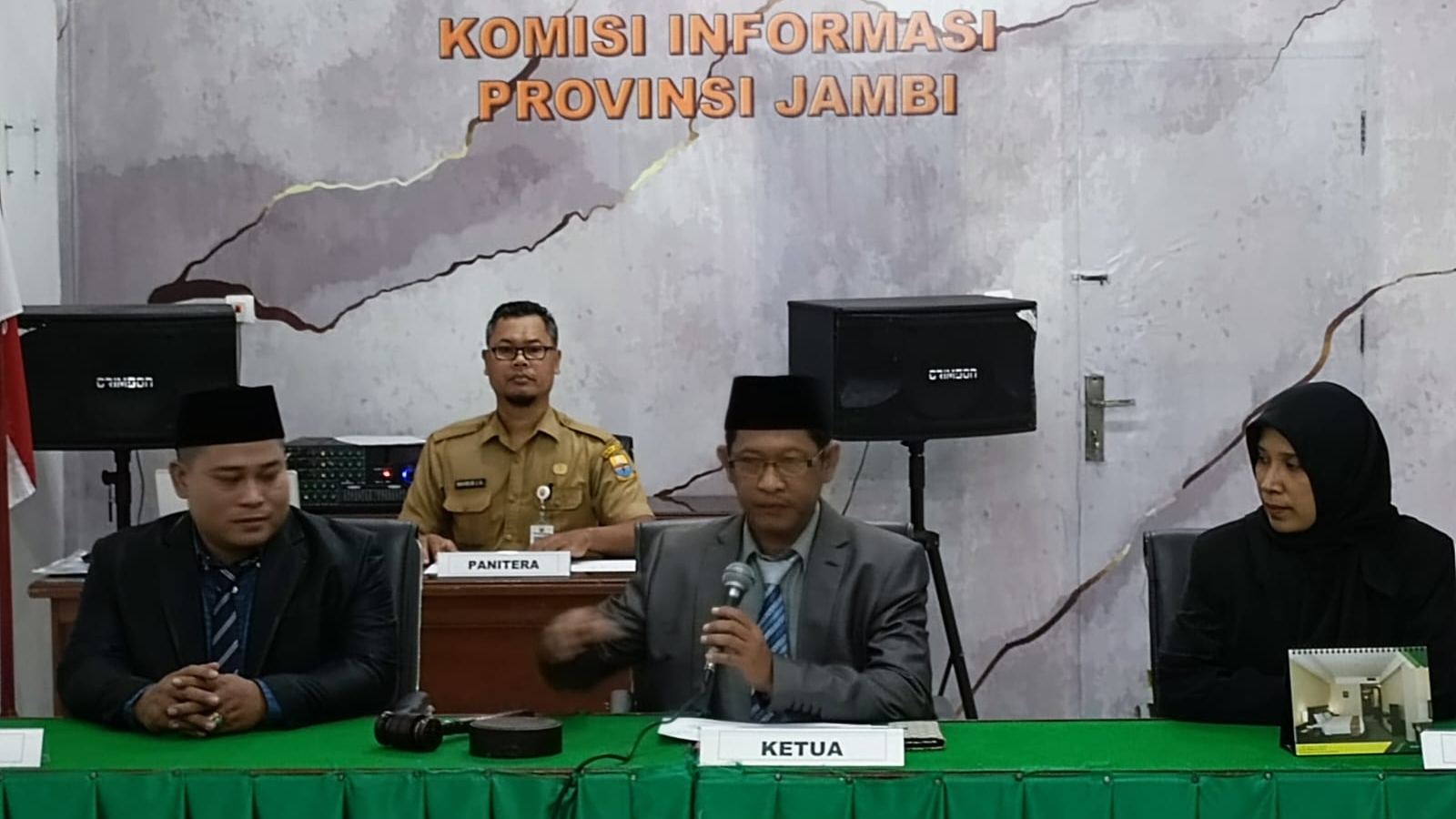 Sidang gugatan PT Moksha terhadap DPC PKB Muaro Jambi di KI Provinsi Jambi 