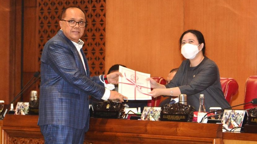 Paripurna pengesahan RUU 5 daerah oleh DPR RI