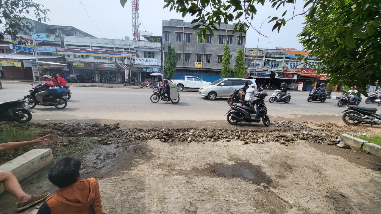 Pengerjaan proyek PDAM Tirta Mayang Kota Jambi 