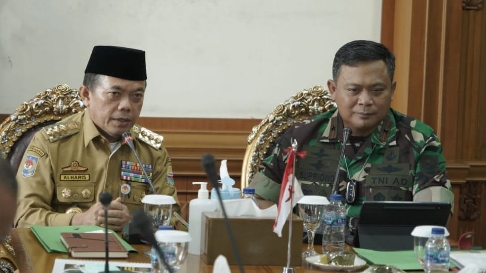 Gubernur Jambi Al Haris dan Danrem rapat persiapan kunjungan KSAD