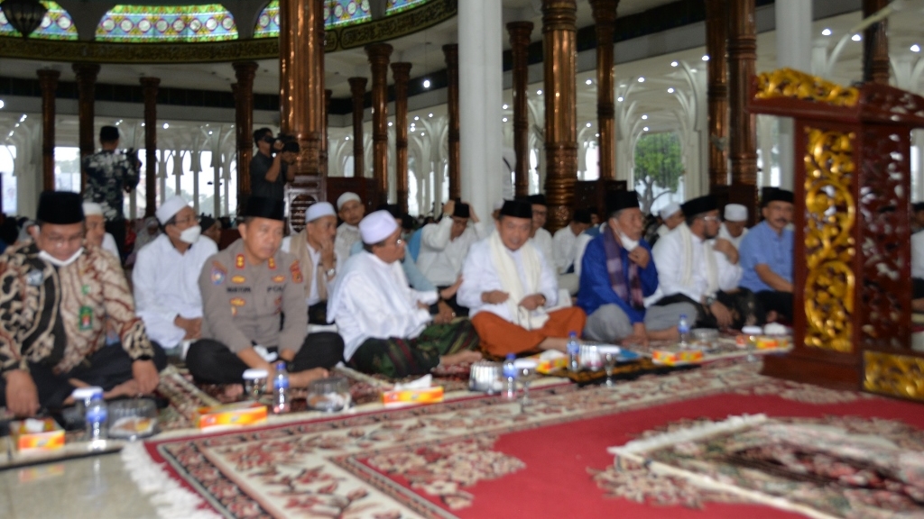 Pemprov Jambi saat gelar dzikir dan doa bersama akhir tahun sambut 1 Muharram 