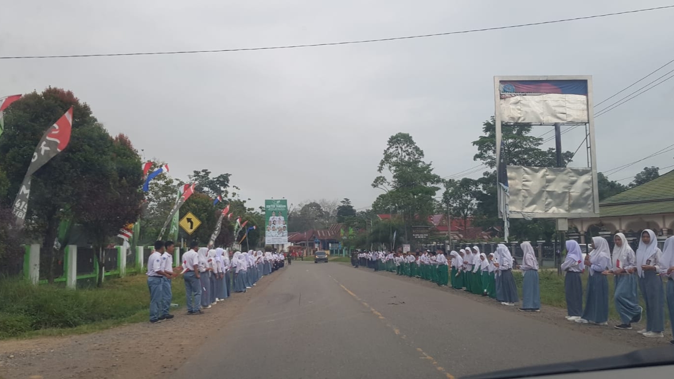 Antusias masyarakat, pelajar dan Forkopimda Batanghari sambut TMMD ke 115 Kodim 0415 Jambi
