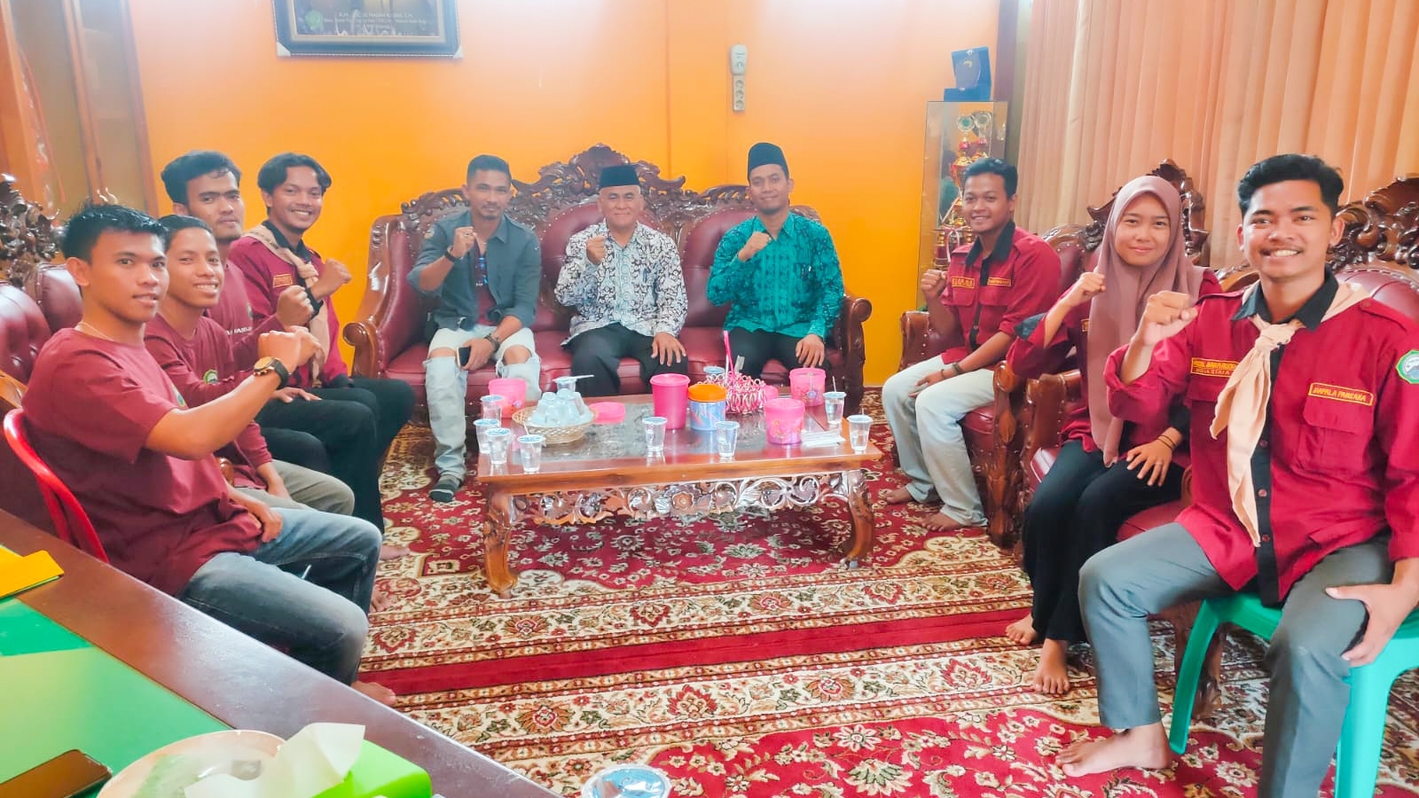 Ketua STAI An-Nadwah lepas atlet Mapala Pamsaka